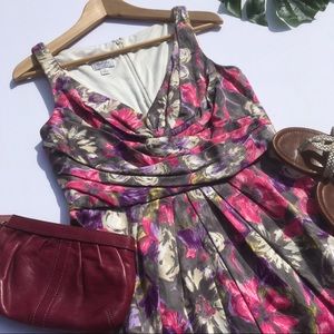 NWOT Gorgeous spring dress